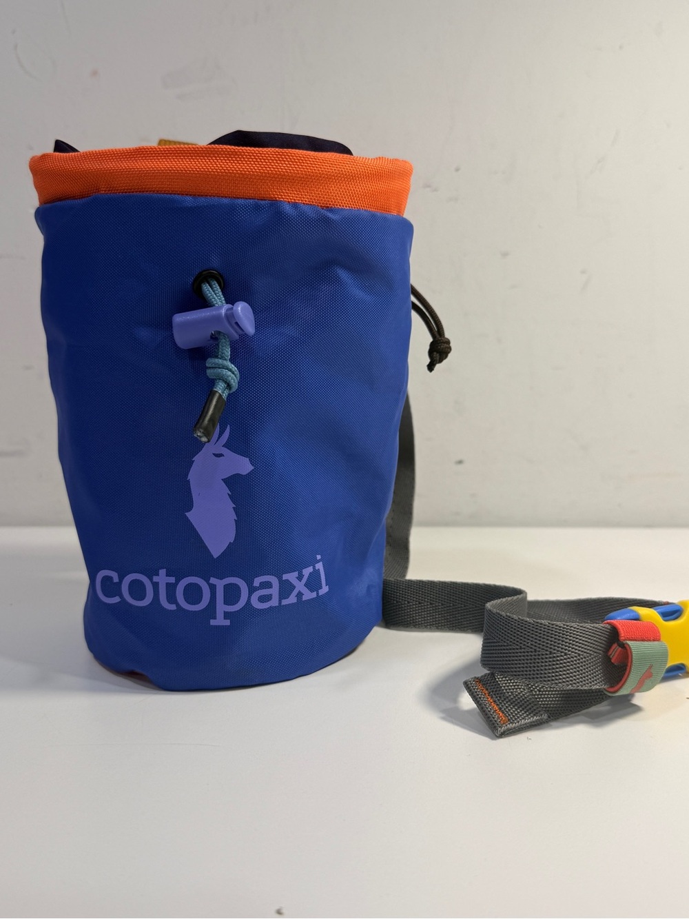 Cotopaxi Halcon Del Dia Chalk Bag Adjustable Drawstrings Climb Pouch Multicolor